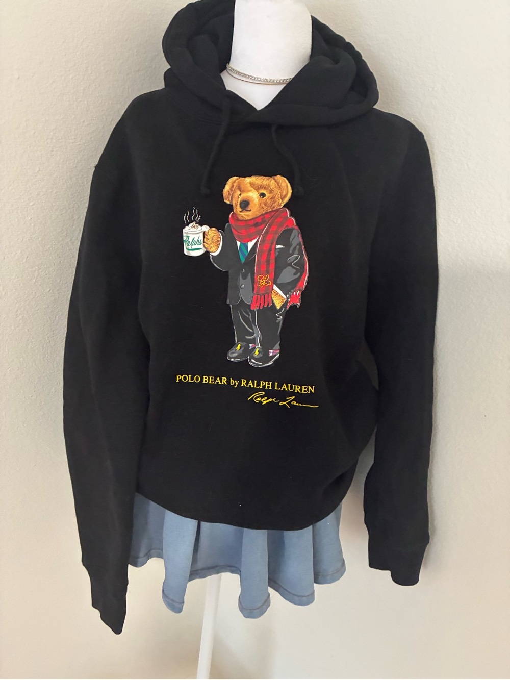 Polo Ralph Lauren bear mug black pullover hoodie 🖤 
Men’s small